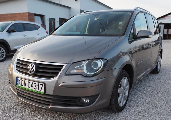 Volkswagen Touran cena 22900 przebieg: 250000, rok produkcji 2009 z Łochów małe 379